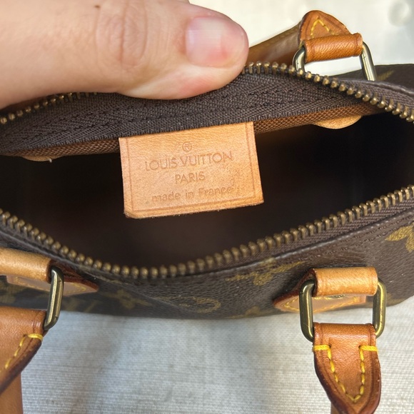Authentic Louis Vuitton Nano Speedy Vintage - Picture 4 of 7